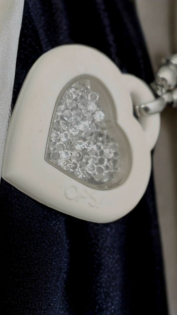 Colliers: Collana Ops Object con ciondolo a cuore con cristalli – D'occasion à Giubiasco par Stefaniav 3