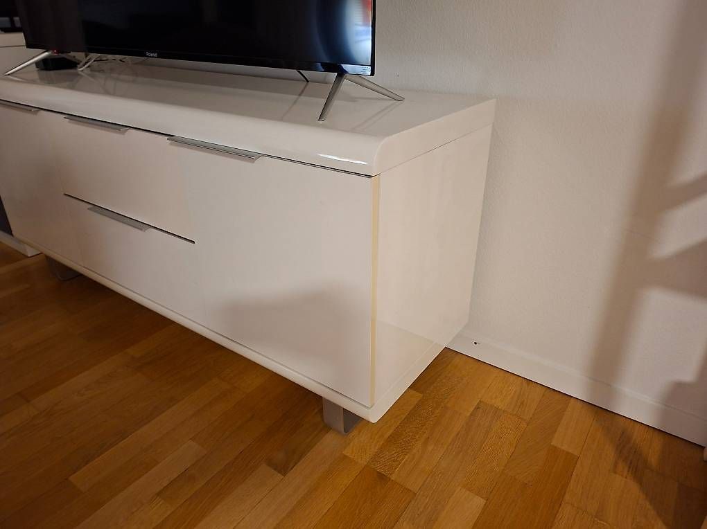 Meubles TV: Fernsehschrank / Meuble TV – D'occasion à Biel/Bienne par ale_s9k6 1