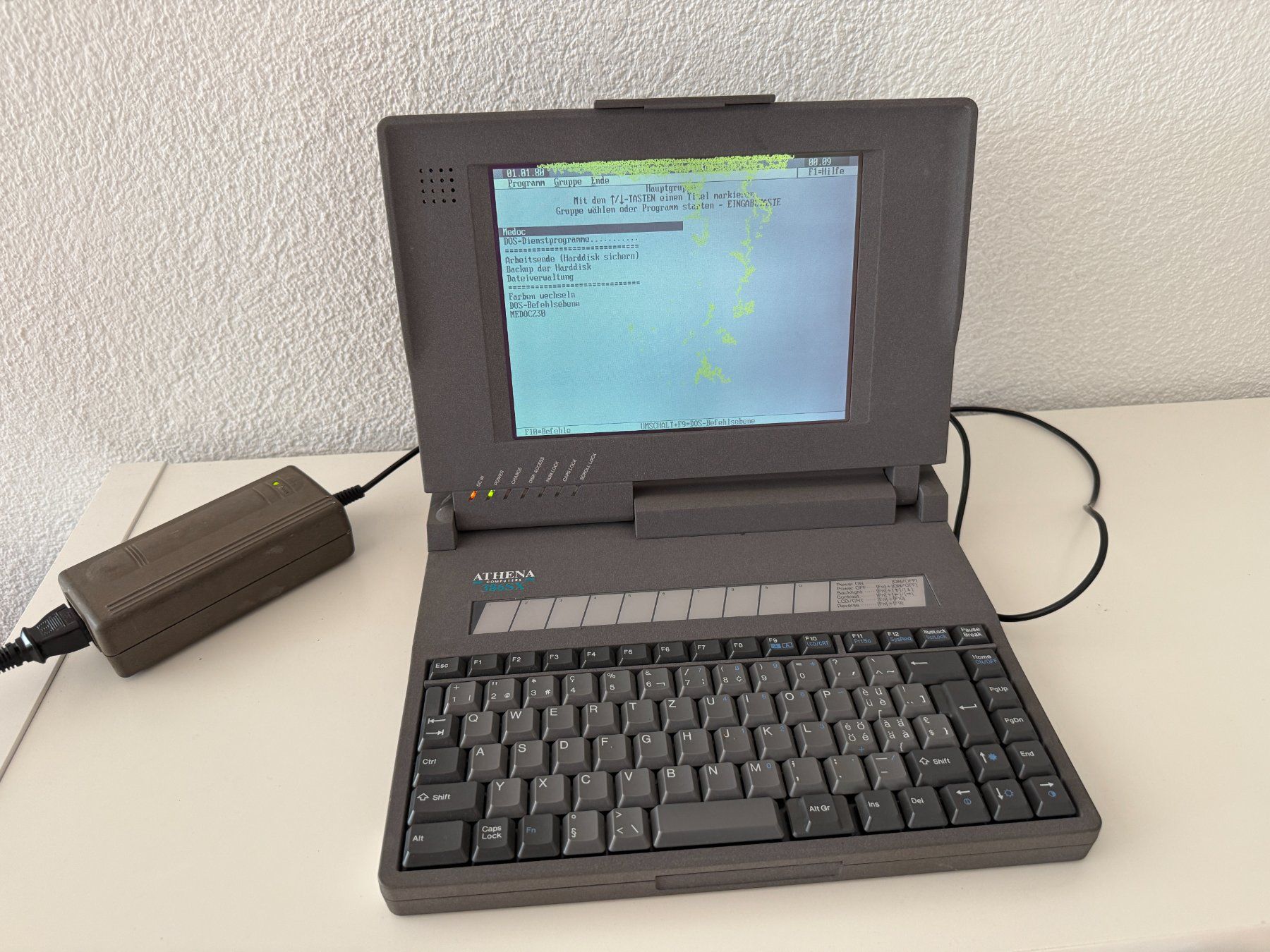 Notebook: ATHENA  COMPUTERS  386SX - Lauffähig – Usato da Hohenrain venduto da roli1983 9