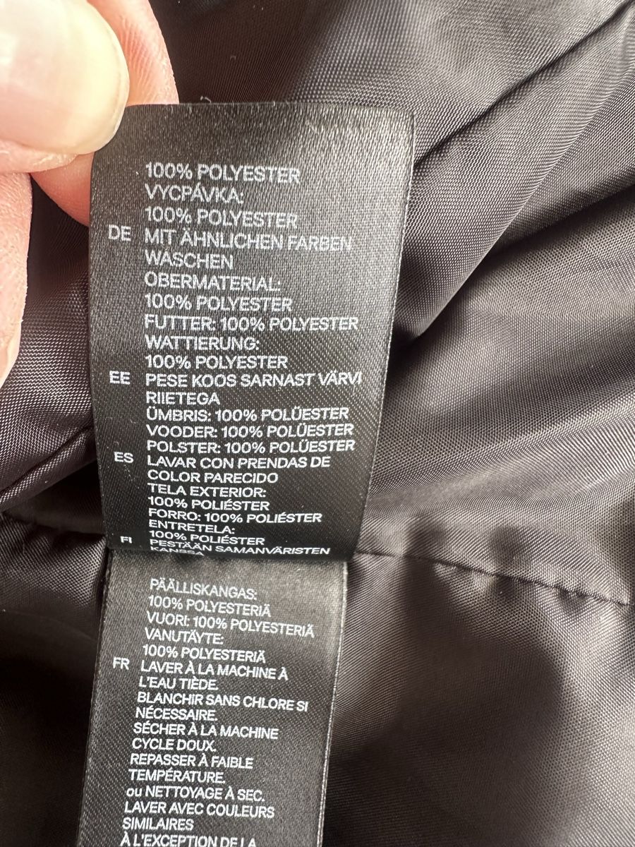 H&M Gilets & Westen: Daunengilet  – Gebraucht aus Zürich von renba1 8