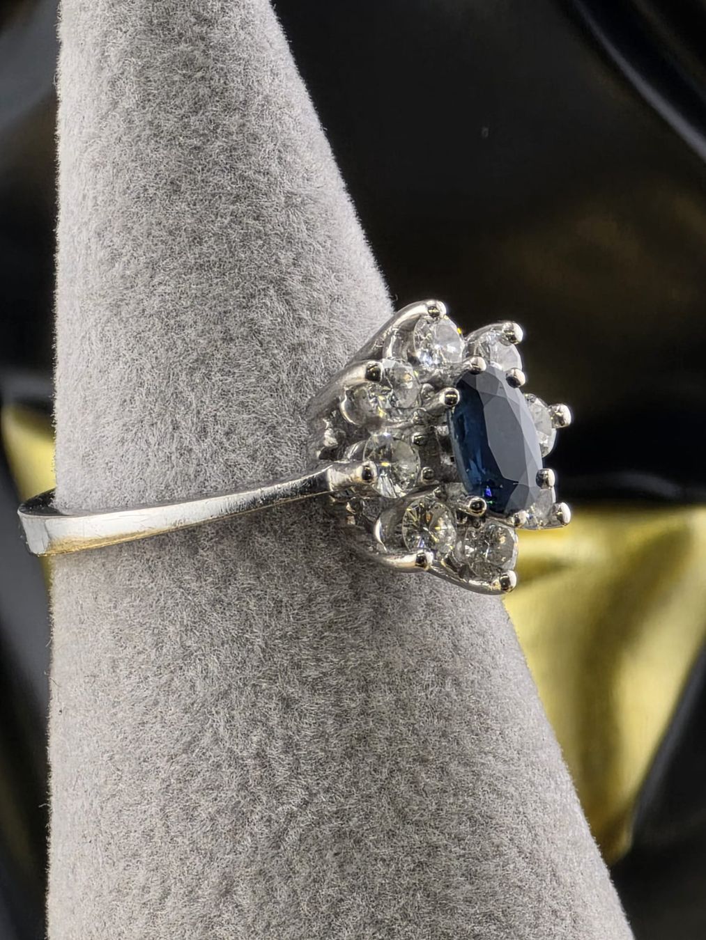 Christ Anelli: Wunderschöner Saphir-Diamant-Ring, 585er Weissgold – Usato da Basel venduto da Edelmetallhaus.com 1