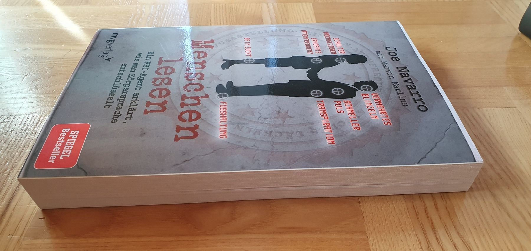 Libri: Menschen lesen, Joe Navarro – Nuovo (secondo la descrizione) da embrach venduto da Steppenwolf5 1