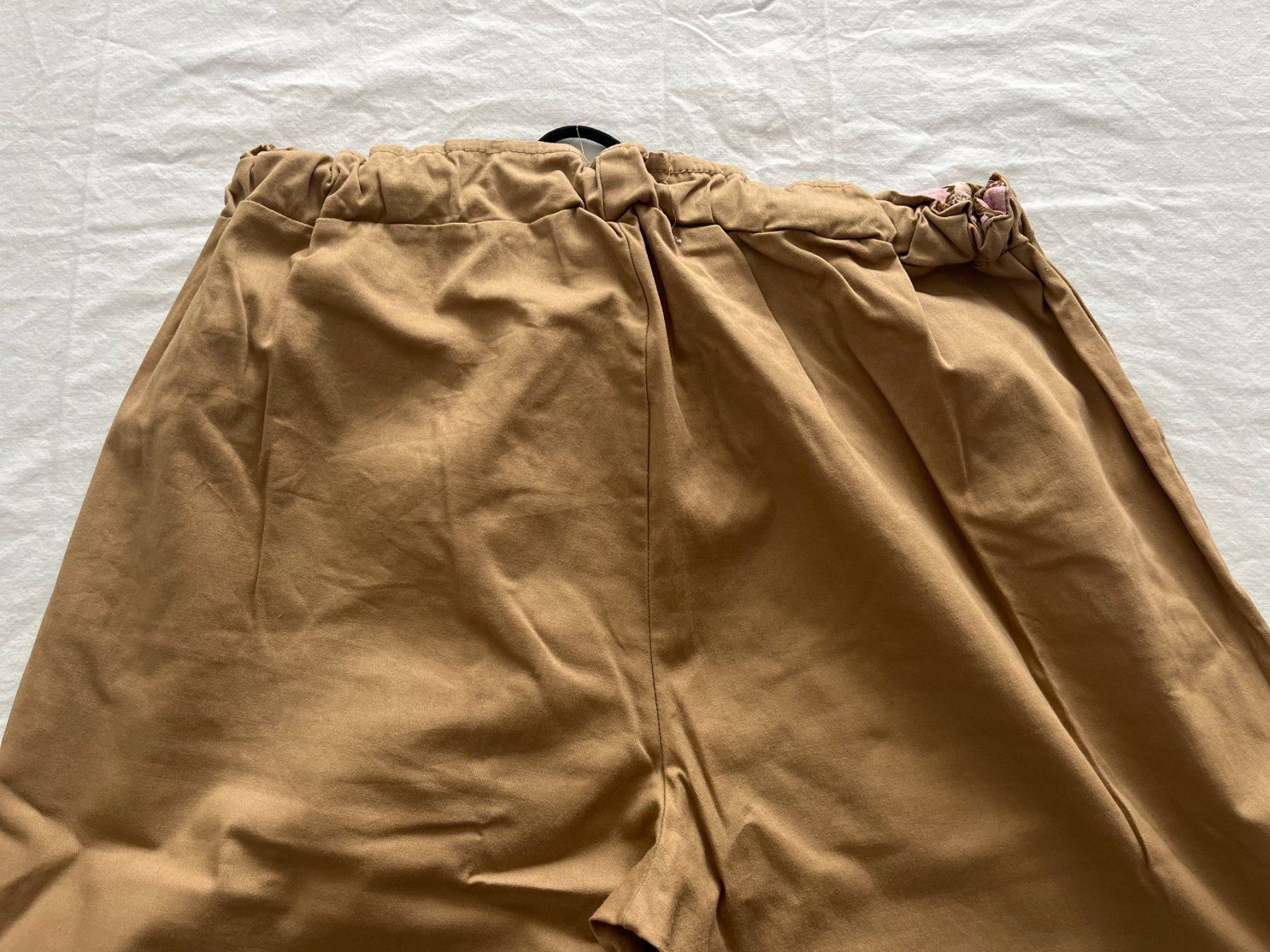 Pantaloni: Damen Hosen Farbe beige Grösse M – Usato da Jona venduto da Flexer02 3