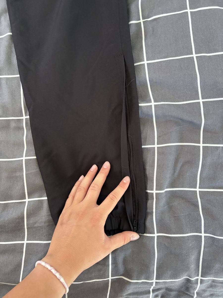 Erima Pantalons: Erima Trainerhosen – Neuf (Voir description) à Schüpfen par ani_gj8r 1
