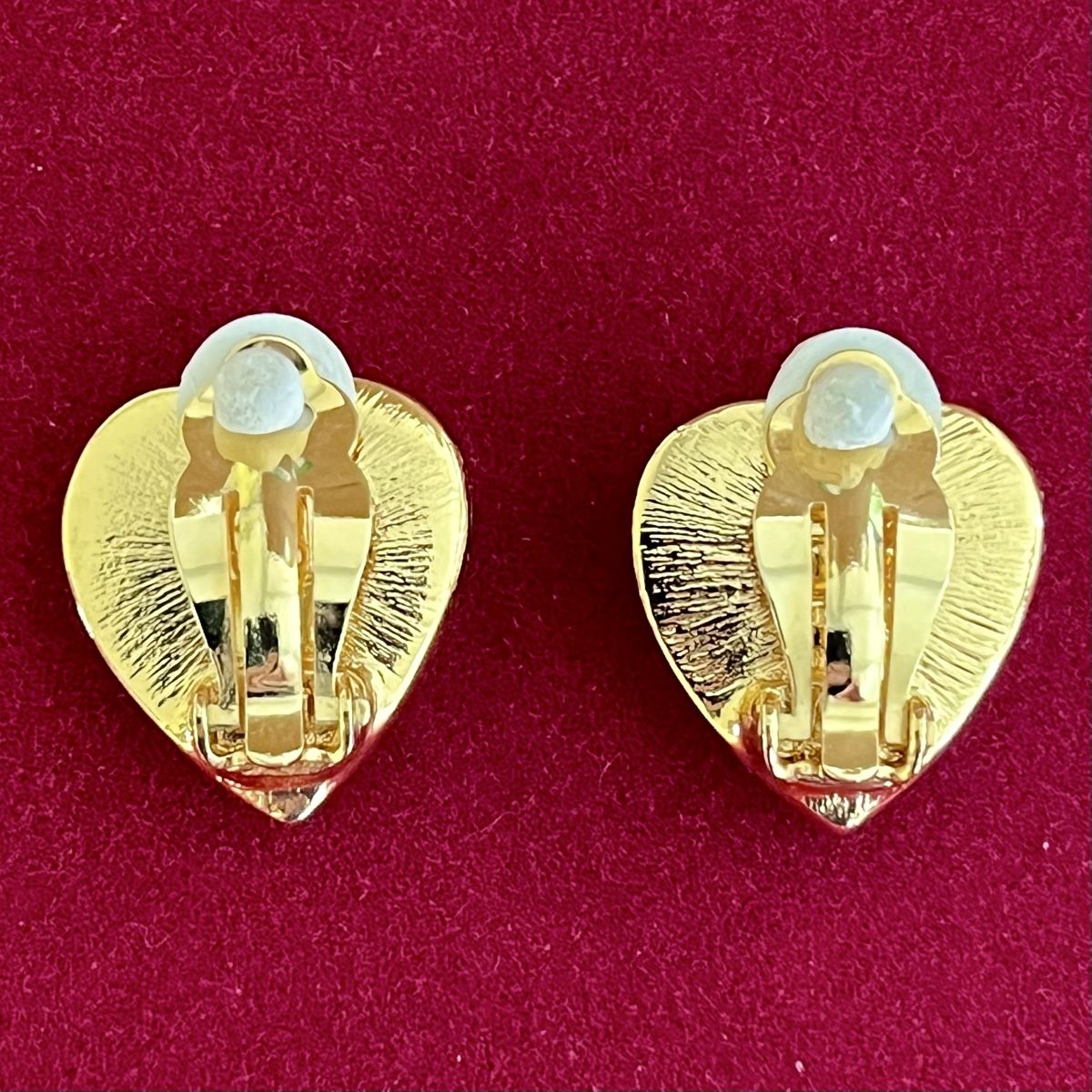 Ohrringe & -stecker: Boucles d’oreilles clips vintage – Gebraucht aus Vuisternens-devant-Romont von ribouldog 1