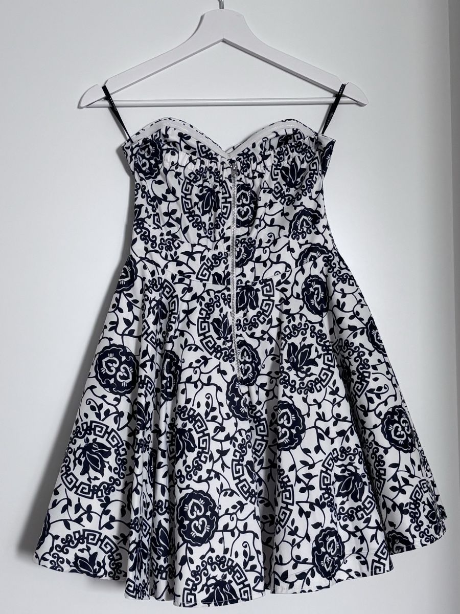 Kleider: TFNC LONDON Kleid | Grösse S – Neu (gemäss Beschreibung) aus Winterthur von art_5l9v 1