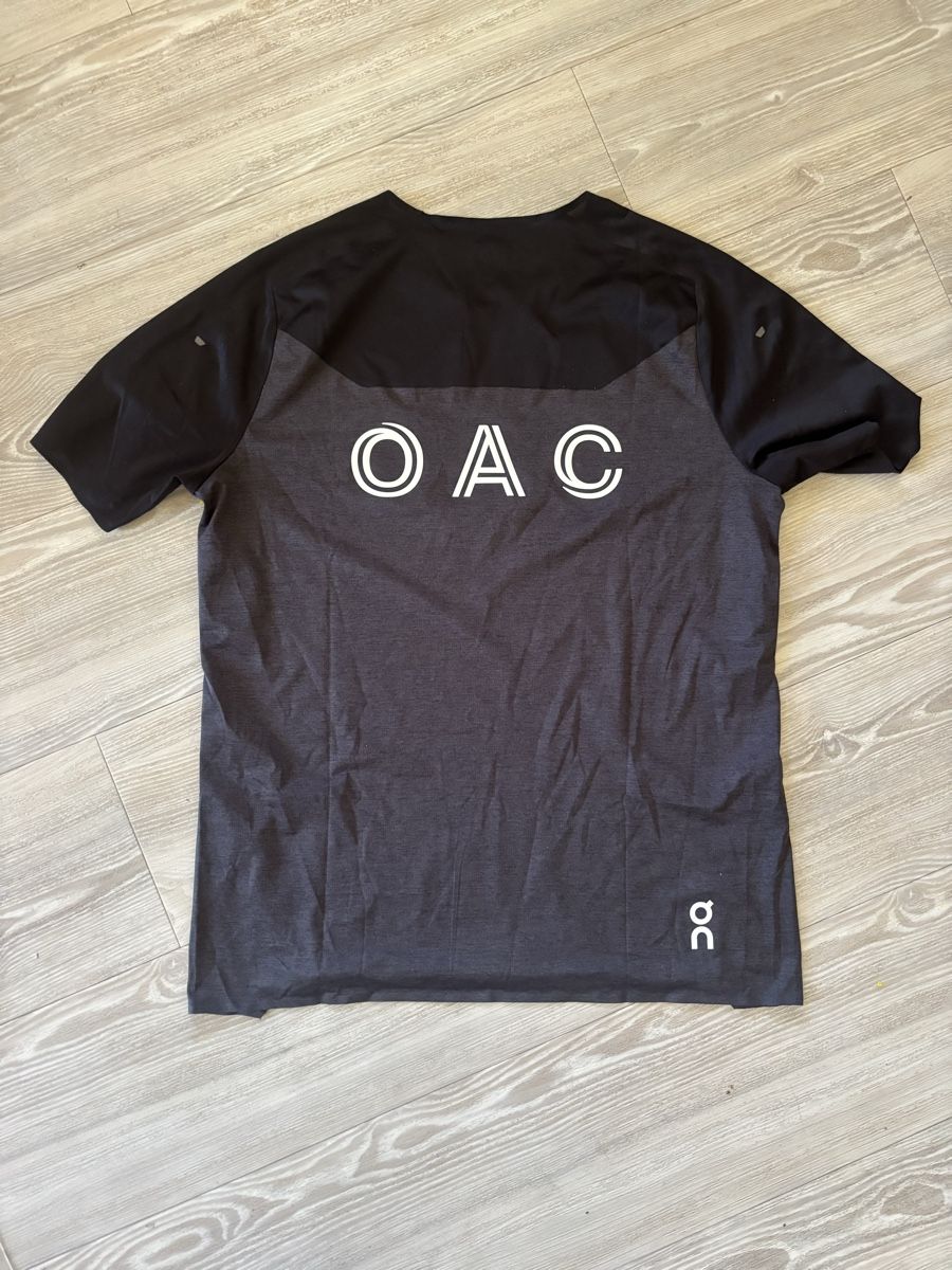 On T-shirts: On Shirt  – D'occasion à Hofstetten SO par p0ak 1