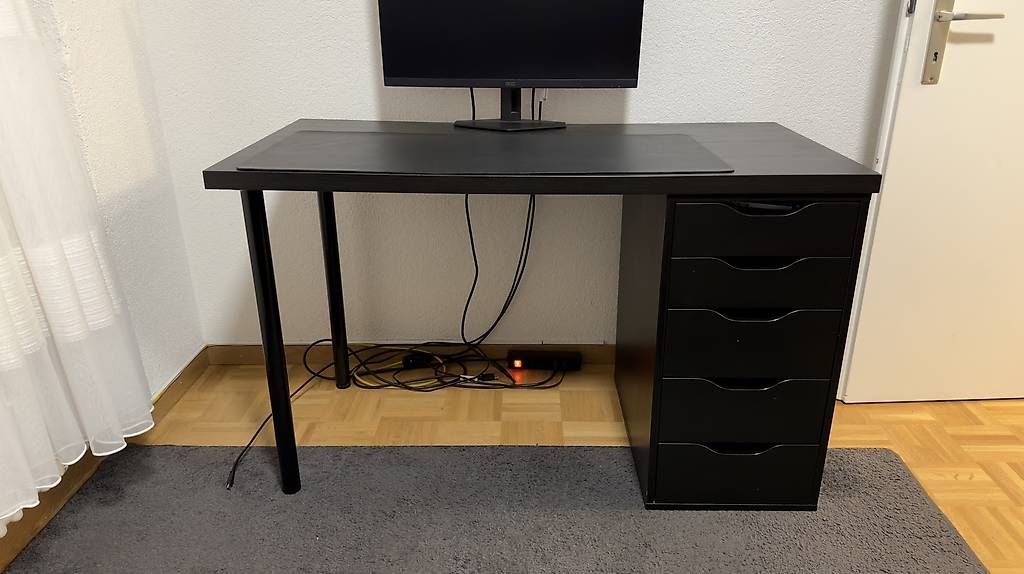 Schreibtische: Komode / Bürotisch zu Verkaufen – Gebraucht aus Staad SG von ame_wk6b