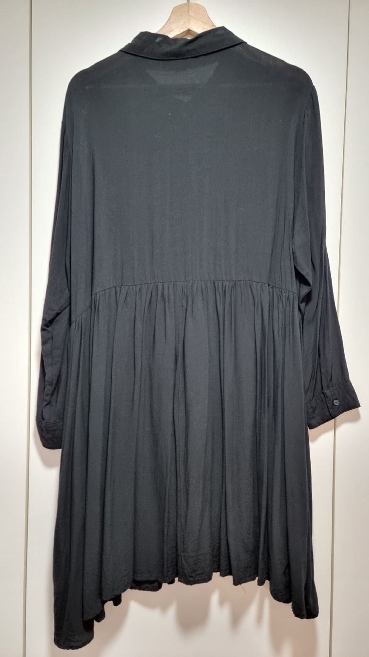 C&A Vestiti: Schwarzes Longbluse oder Kleid C&A Gr. 48/50 leicht und luft – Usato da Steinach venduto da lesefieber 2