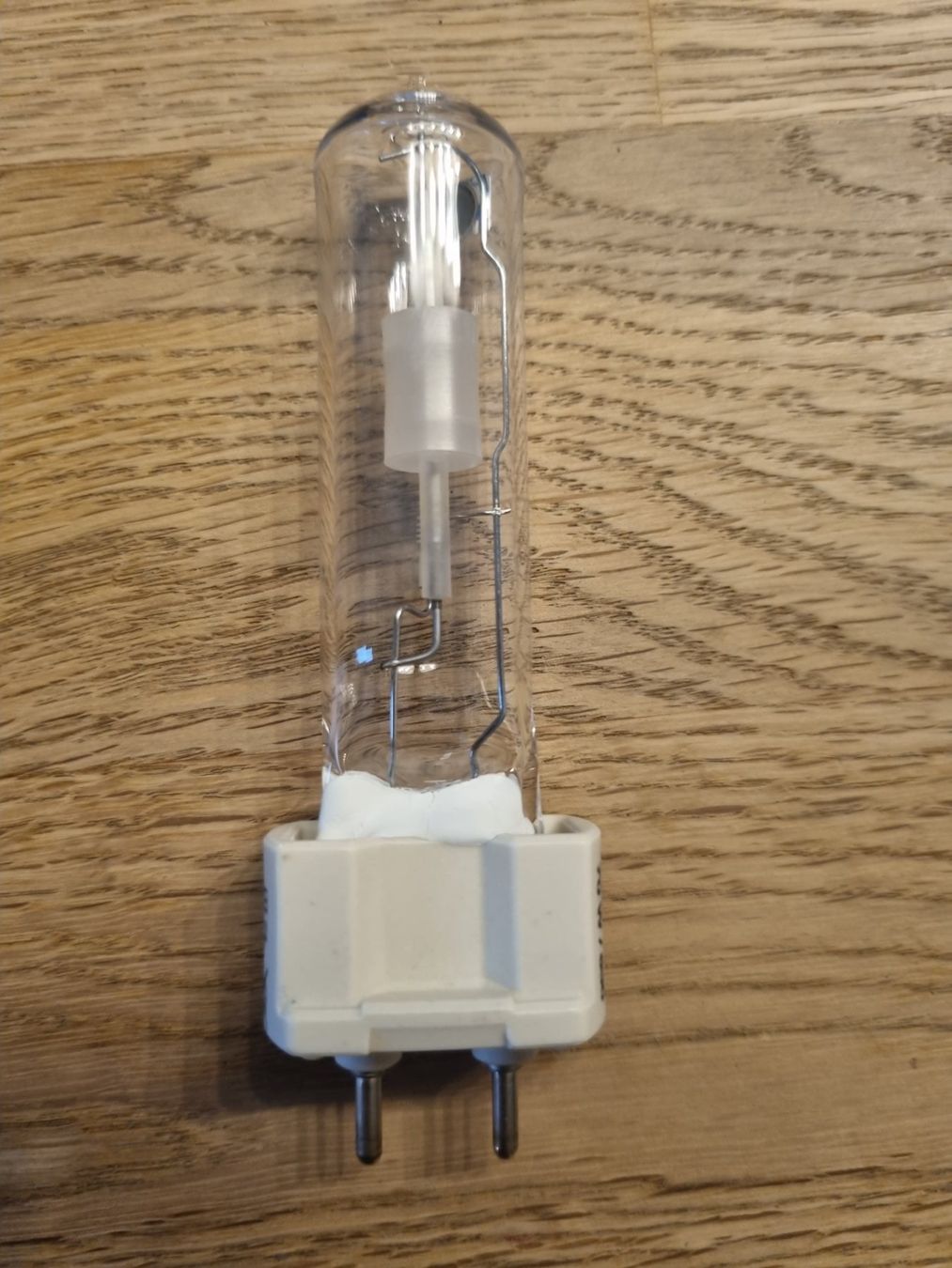 Philips Lampen: Philips Leuchtmittel MASTERColour CDM-T 70W/830 – Neu und originalverpackt aus Thun von Topmat 1