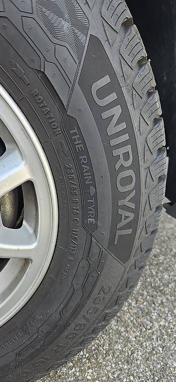 Pneus & Roues: Winterkompletträder/Winterräder Ford Transit  – D'occasion à Bonstetten par Malikm 2