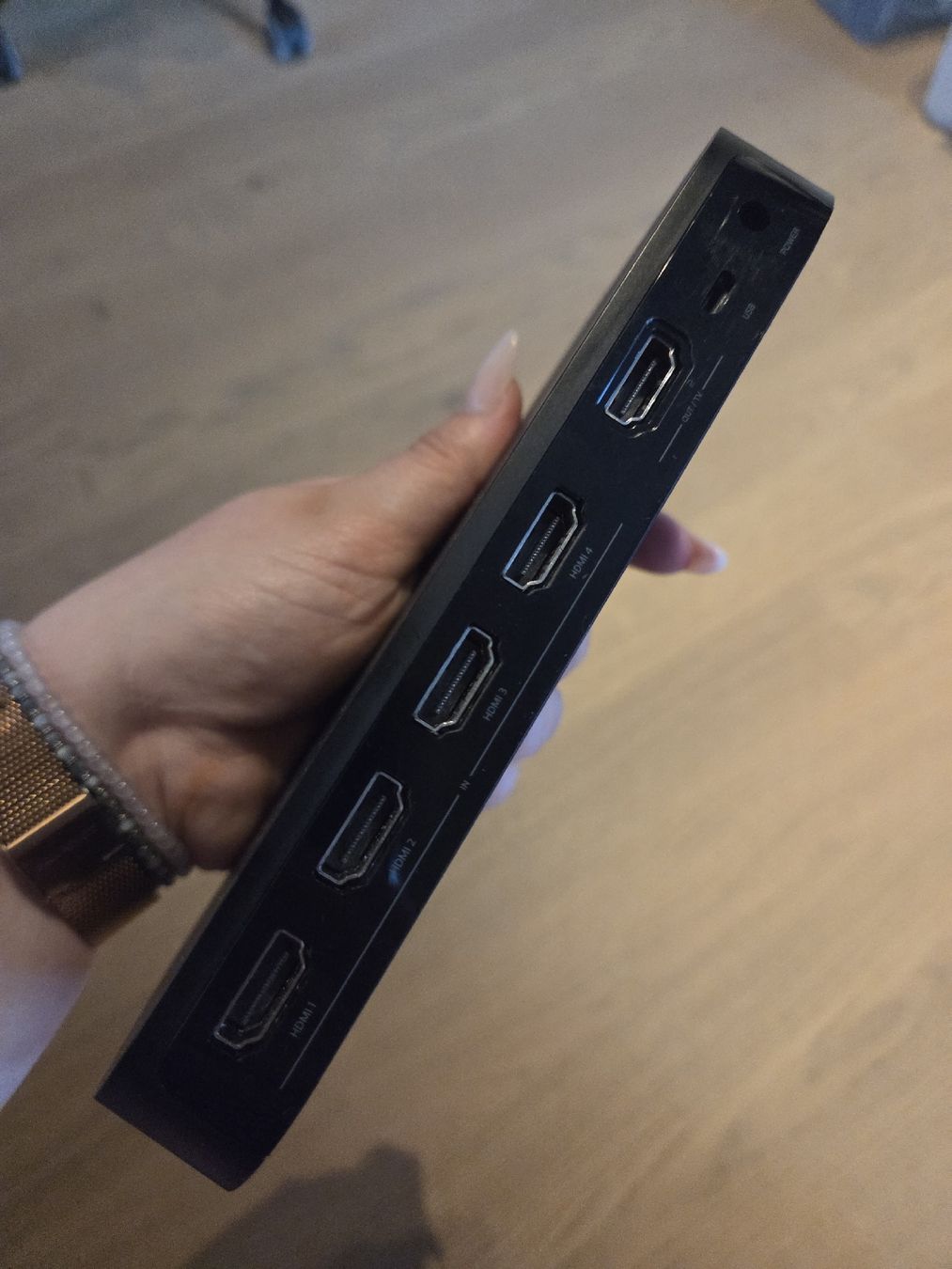 Philips Home cinéma: Philips Hue Play HDMI Sync Box – Neuf (Voir description) à Untervaz par lara061 1