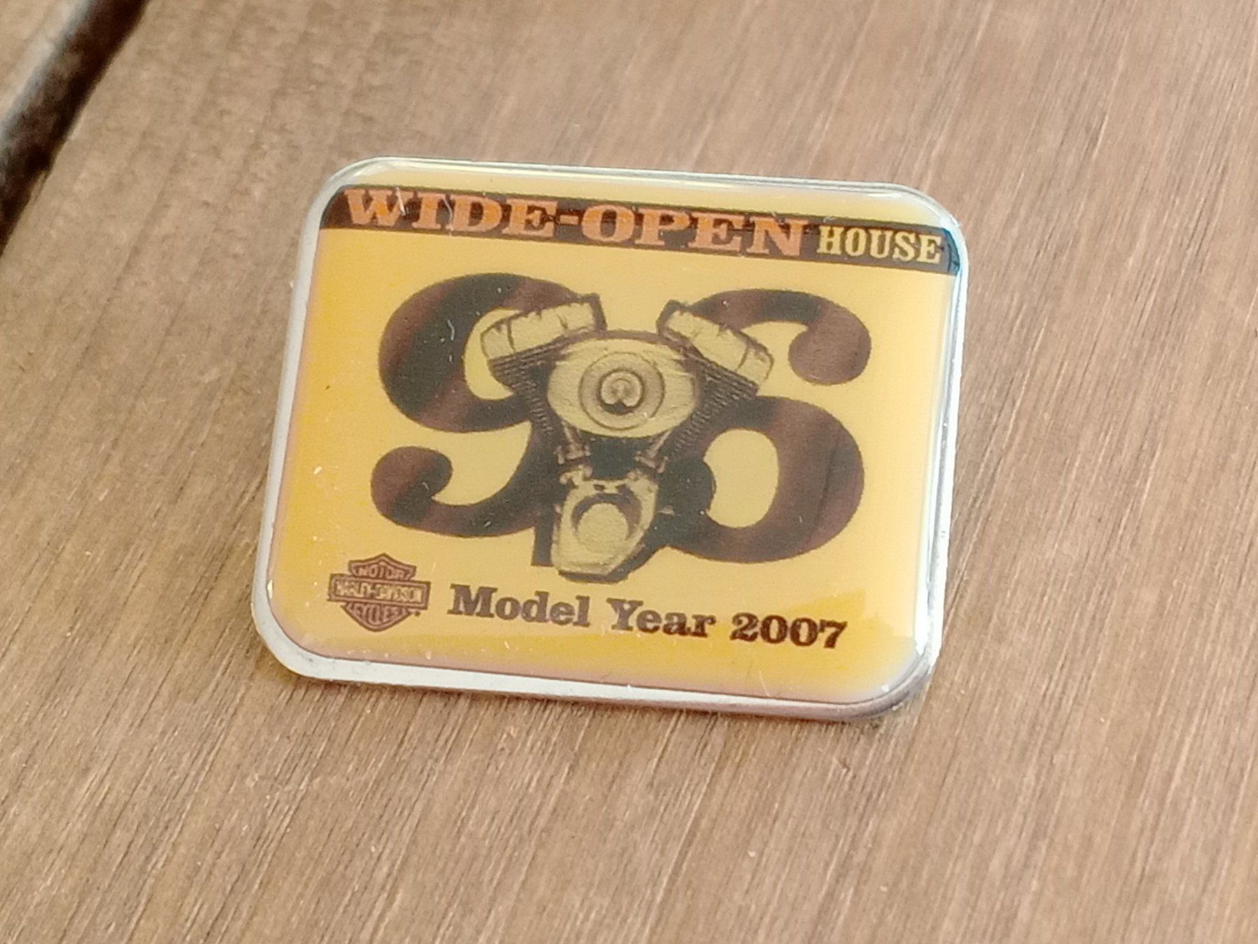Harley-Davidson Plaketten & Abzeichen: Harley Davidson Anstecker Pin "96", Model Year 2007, neu! – Neu (gemäss Beschreibung) aus Waldenburg von Wild_Thing_II