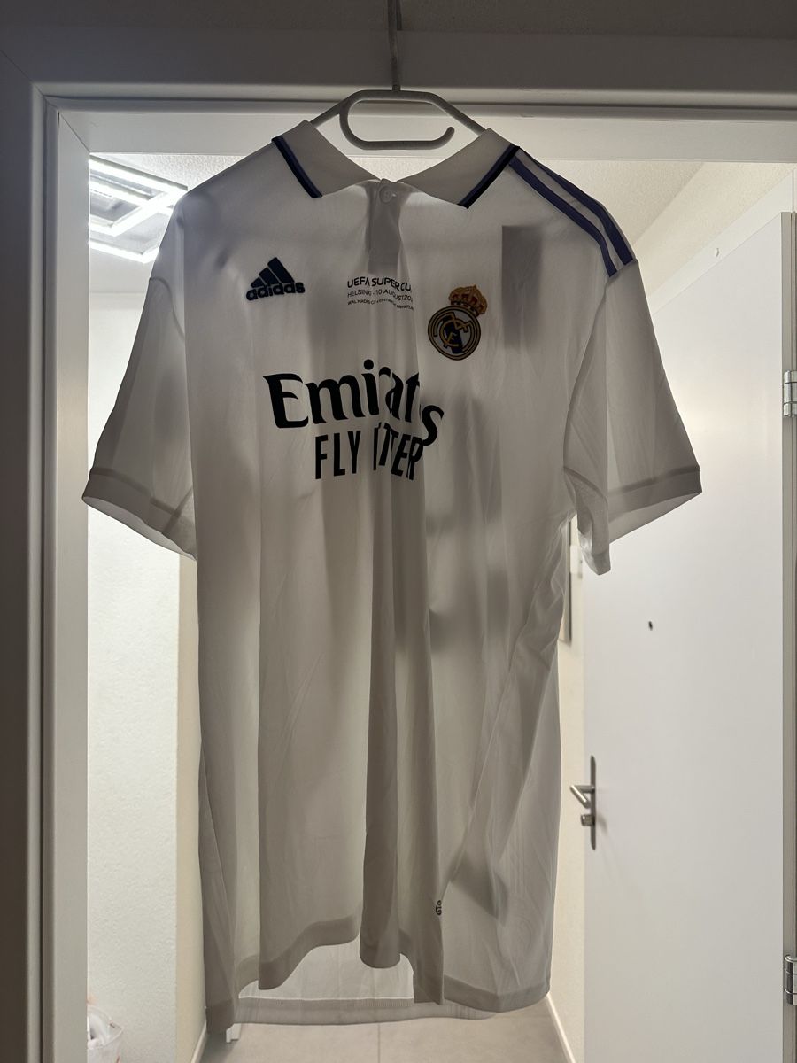 Real Madrid Canottiere & Pantaloni: Maillot Réal Madrid Benzema – Nuovo (secondo la descrizione) da Grancy venduto da arn_lmj6