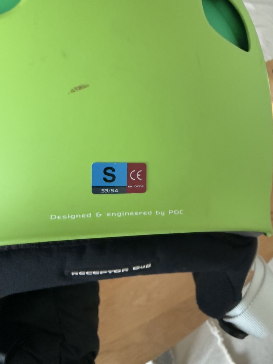 Poc Caschi: Kinder Skihelm von POC – Usato da Neerach venduto da the_modern_mini 4
