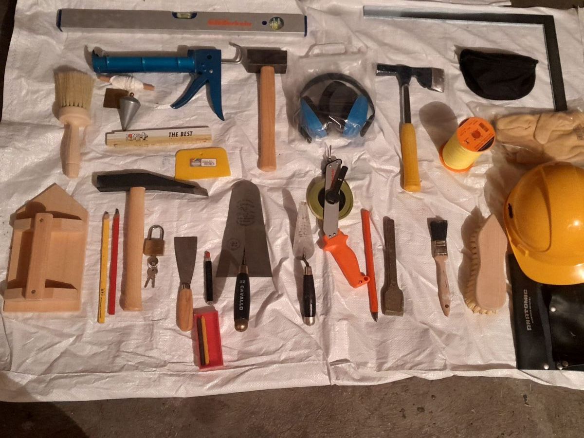 Tous les outils: Werkzeugkiste Strassenbauer – D'occasion à emmenbrücke par hebi03 3