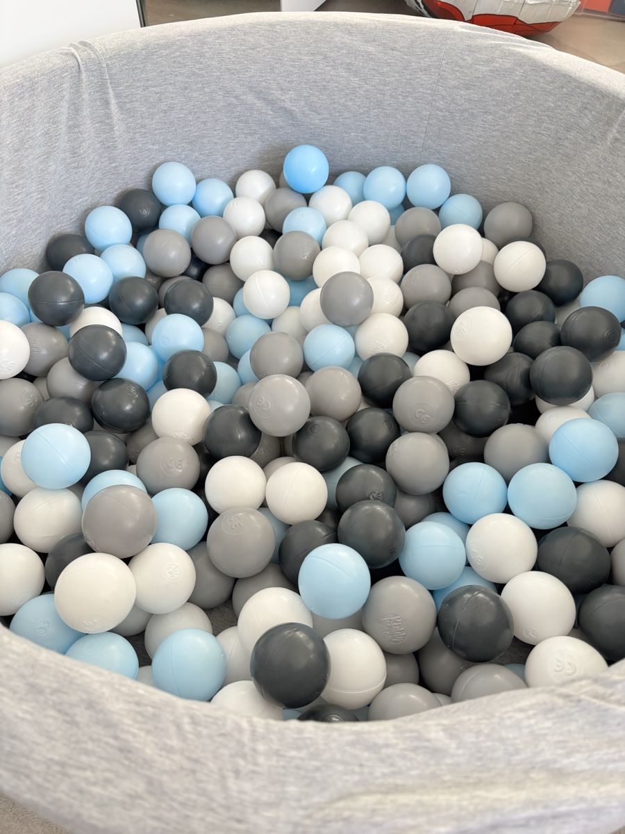 Jouets: Bällenbad Kinder – D'occasion à Emmen par H.Bettina 2