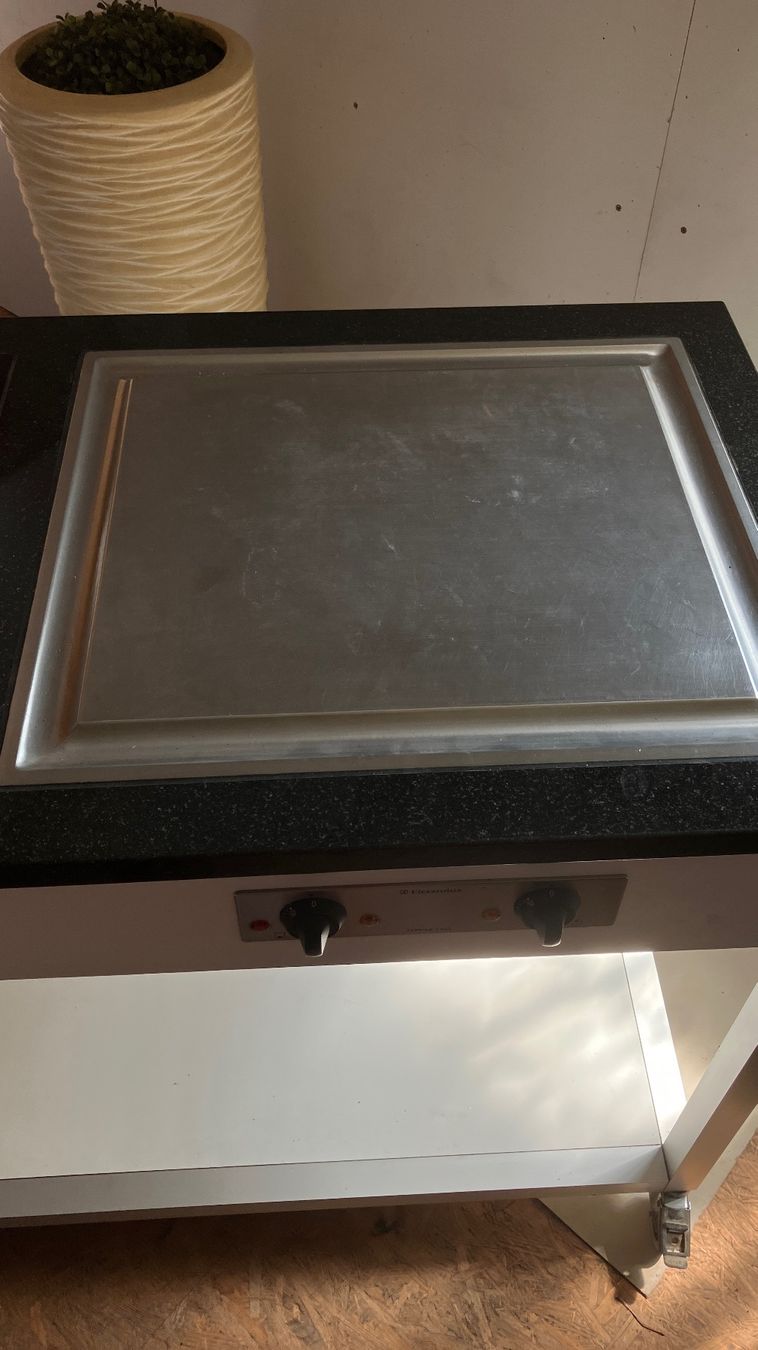 Electrolux Elettrodomestici da cucina: Outdoor Teppanyaki – Nuovo (secondo la descrizione) da Ruswil venduto da mbuender01 3