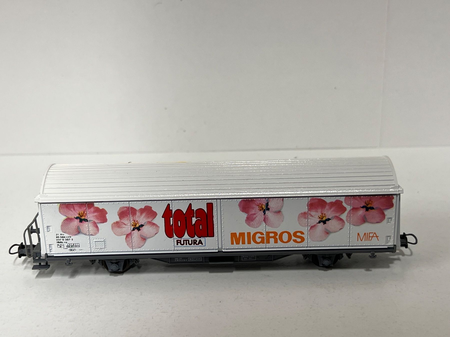 Roco Modellini di ferrovie: Roco Margarine/total MIGROS  SBB  H0 DC – Usato da Geroldswil venduto da TopTrain54 1