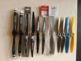 LOT  DE  11  HÉLICES  NEUVES