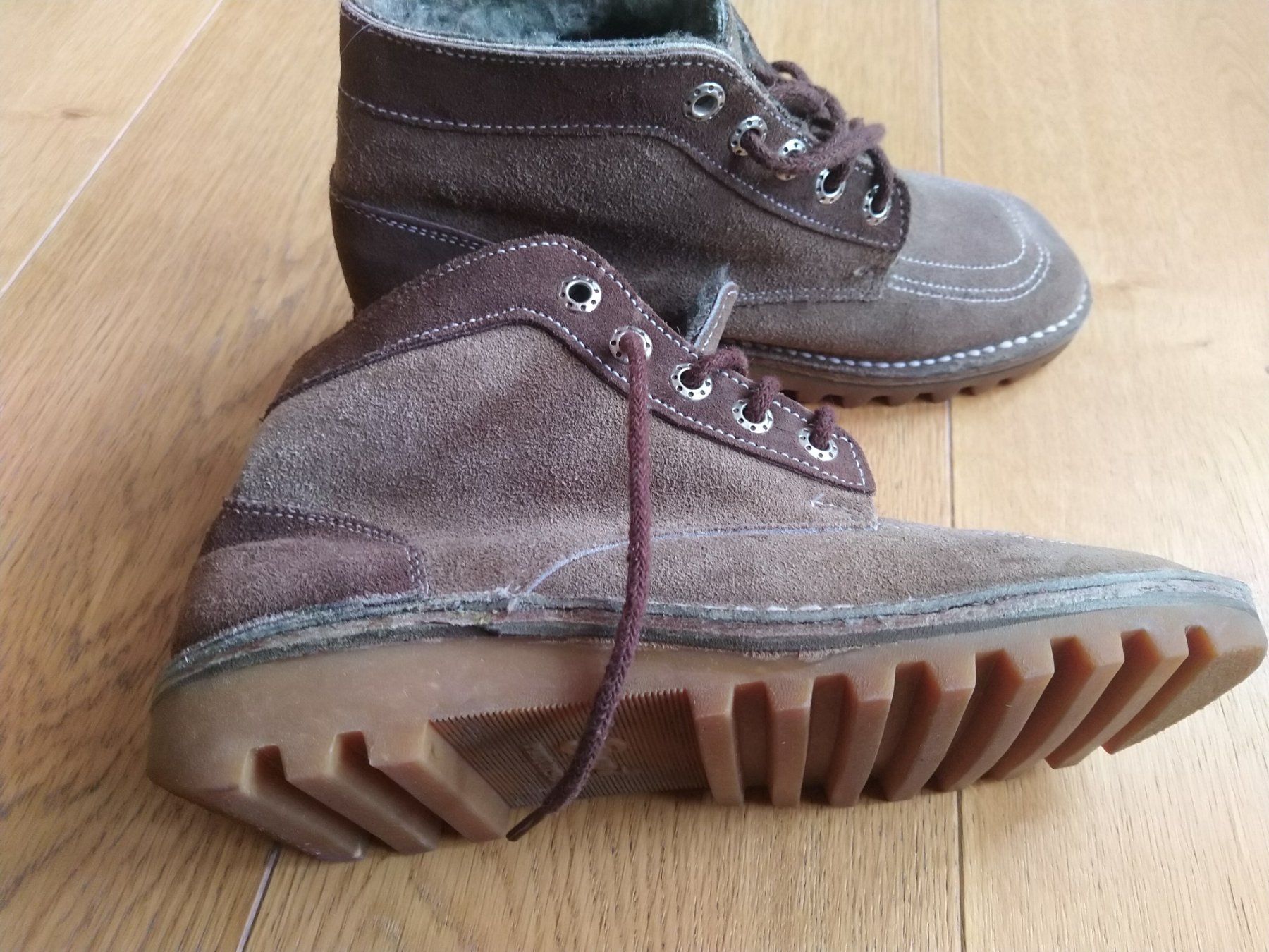 Damenschuhe: Damen Winterschuhe – Gebraucht aus Frutigen von Pixele10 1