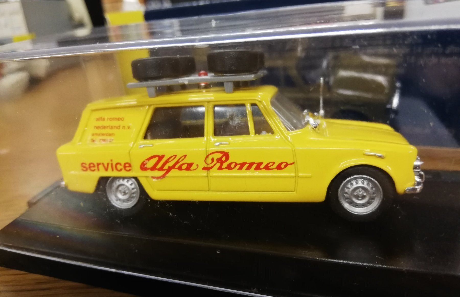 Alfa Romeo Modellini d'auto: Alfa Romeo Giulia Station Wagon Service – Usato da St. Gallen venduto da zorro_dc 2