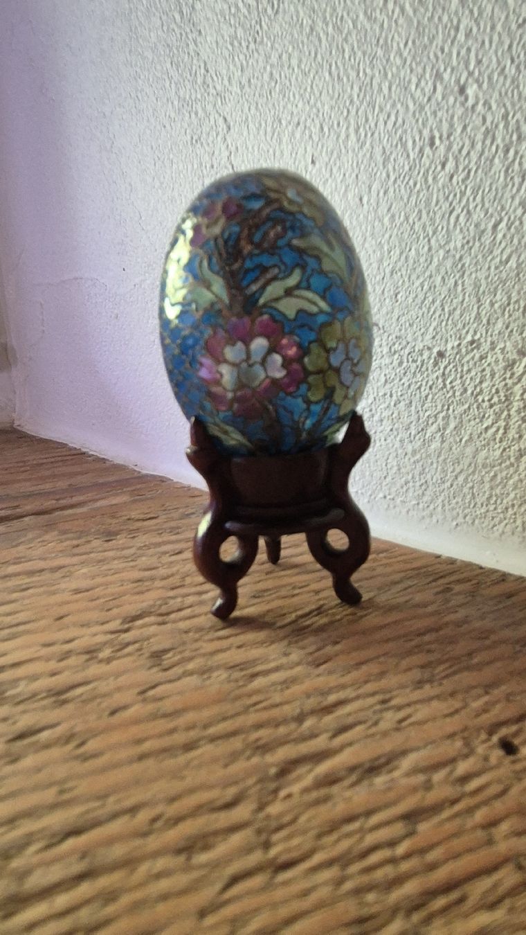 Figurines: oeuf cloisonné  – D'occasion à Mervelier par marbre75 1