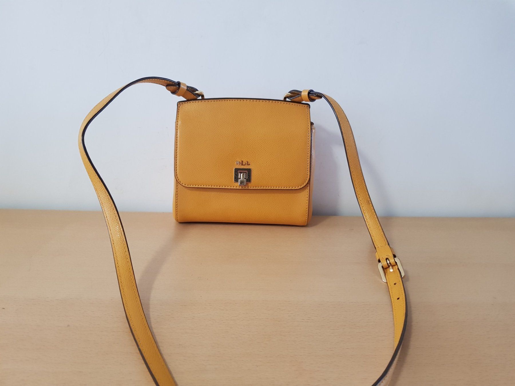 Ralph Lauren Sacs femmes: Ralph Lauren Umhängetasche – D'occasion à Basel par Birs868