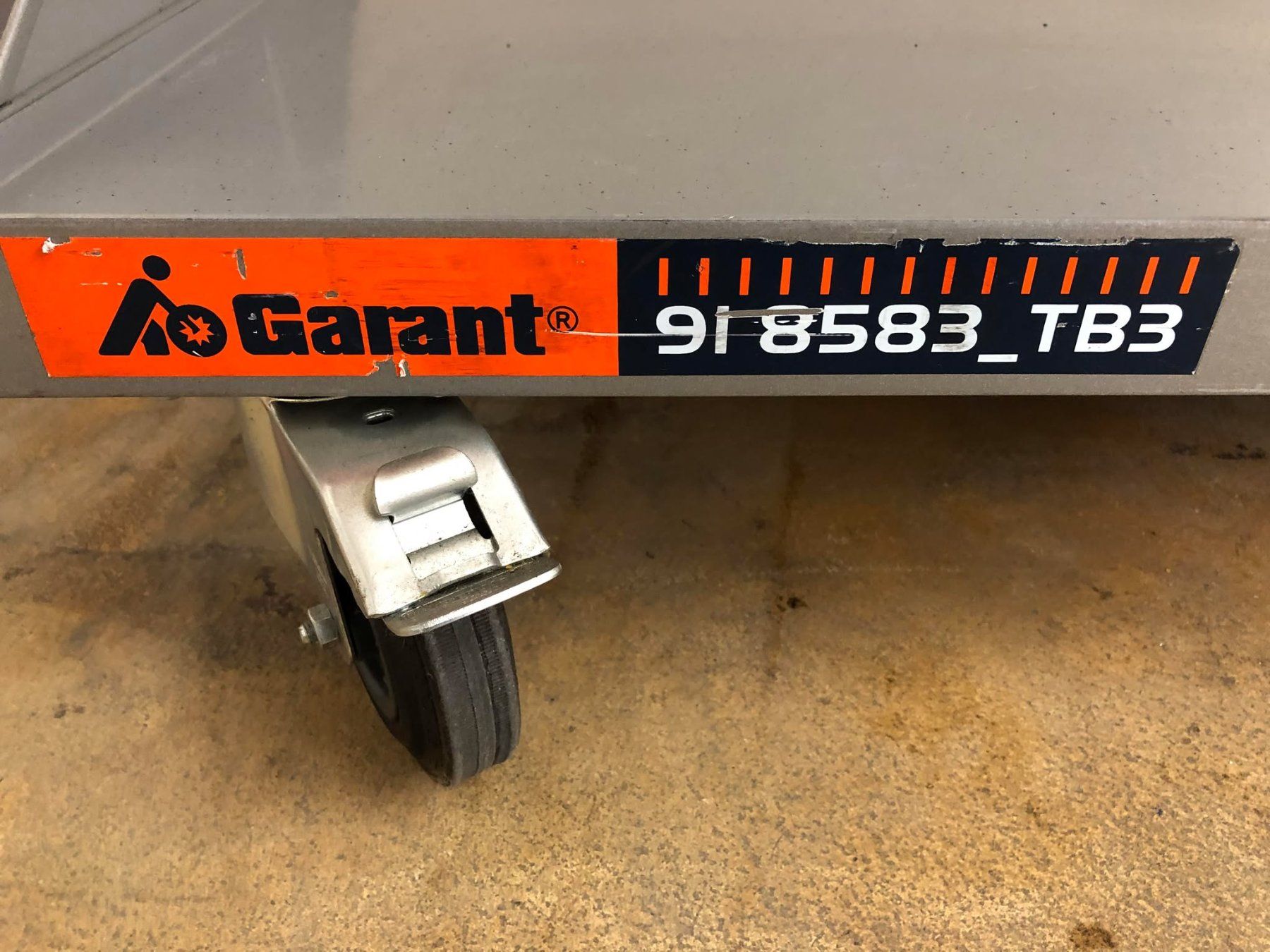 Scaffali: GARANT Montage- und Materialwagen Rollwagen – Usato da Winterthur venduto da Joe1001 9