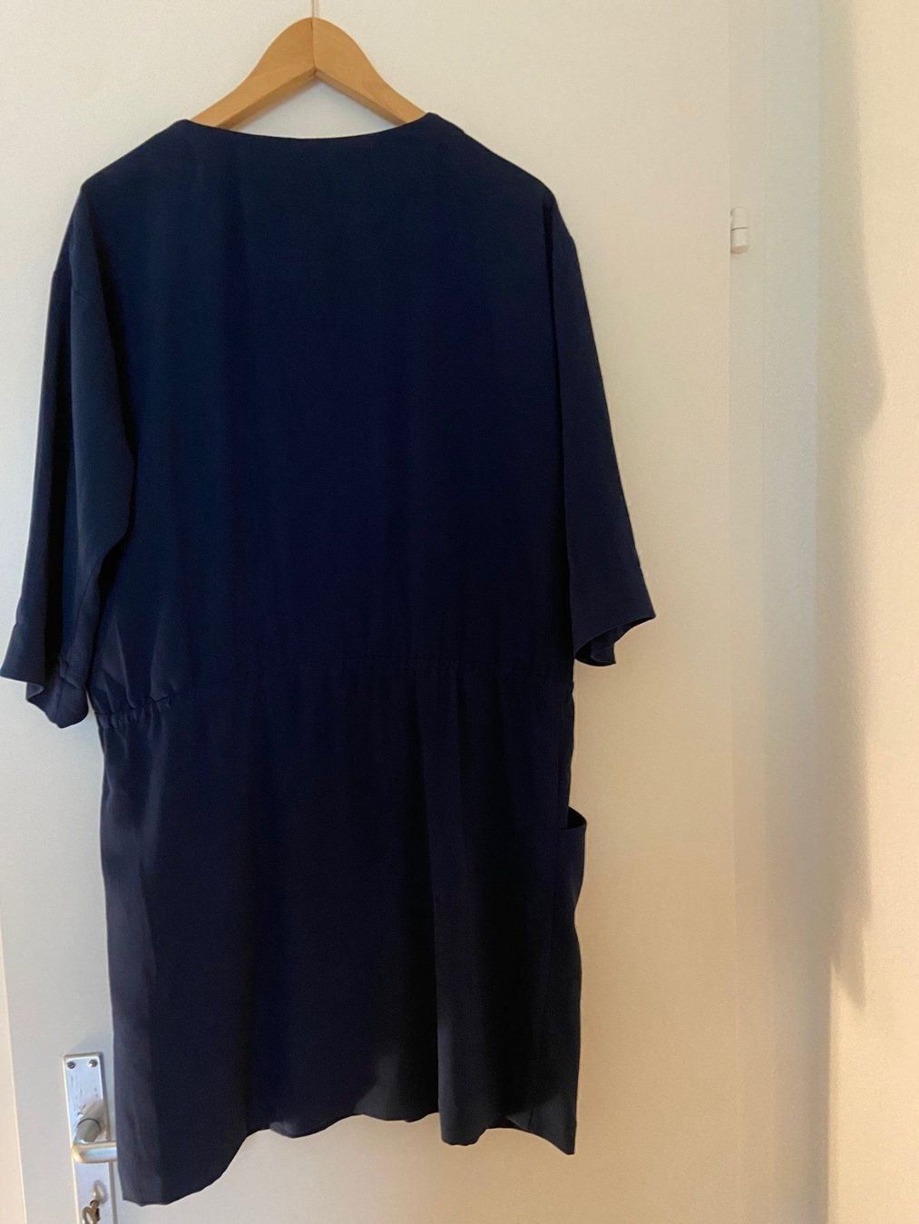 Vestiti: Cooles Kleid von MOHITO, Gr. 42 – Usato da Luzern venduto da Transaction 2