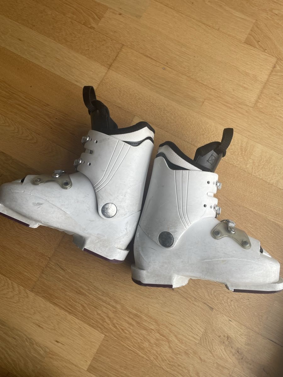 Scarpe per ragazze: Skischuhe Atomic Mädchen Gr. 22.0/22.5 – Usato da Murten venduto da bobby99777744 3