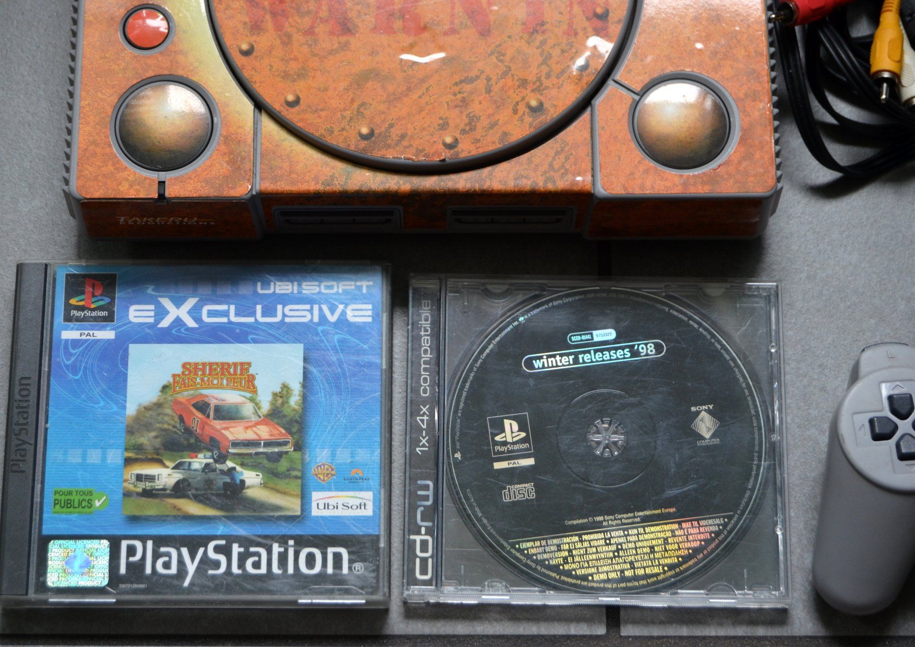 Sony Konsolen: Playstation 1 / PSX SCPH-9002 – Gebraucht aus Collonges von arashee 2