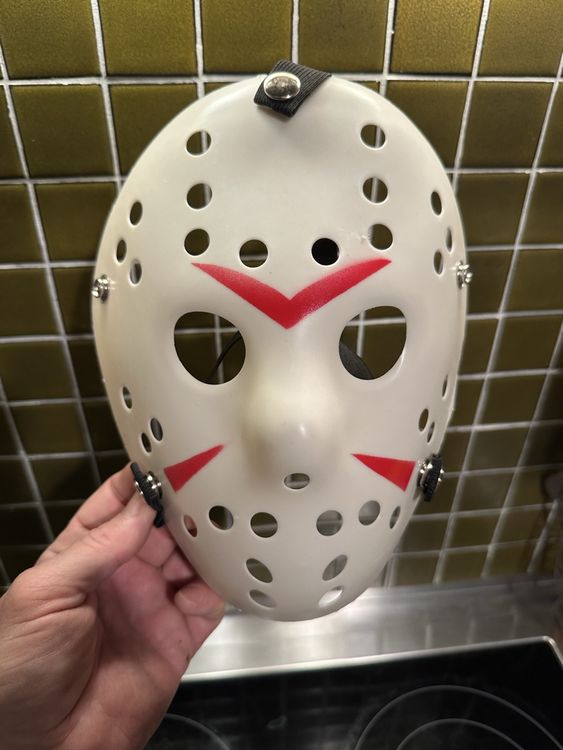 1:1 Jason Vorhees Hockey Mask & Camp Crystal Lake Schild (Gebraucht) in ...