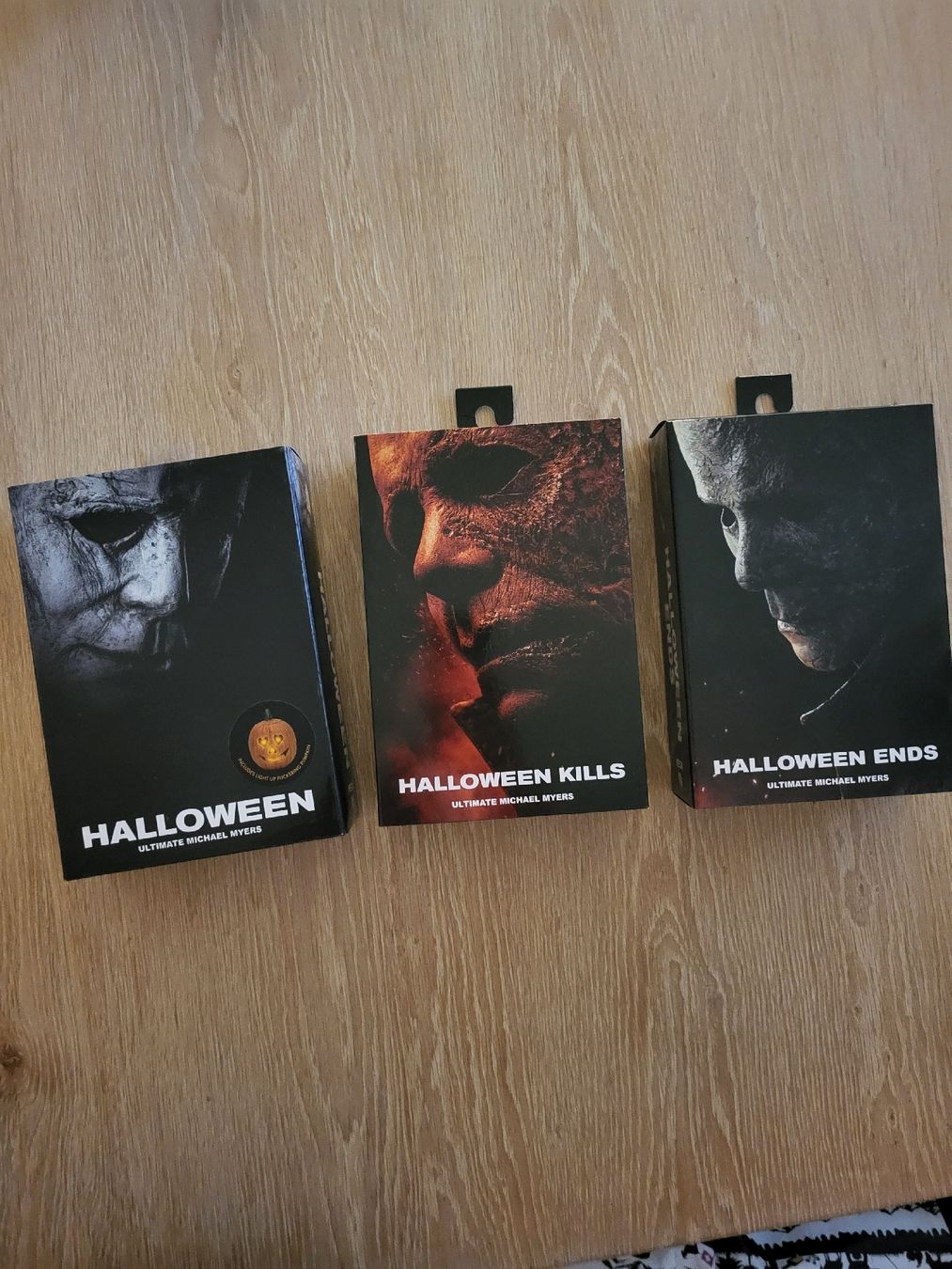 Statuette: Neca HALLOWEEN  Michael mayers von Neca OVP Teil 1-3 – Nuovo e nell'imballaggio originale da Zürich venduto da Knudell0