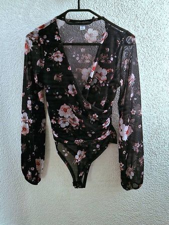 neuer Body, Blumenmuster, Oberteil, Bluse