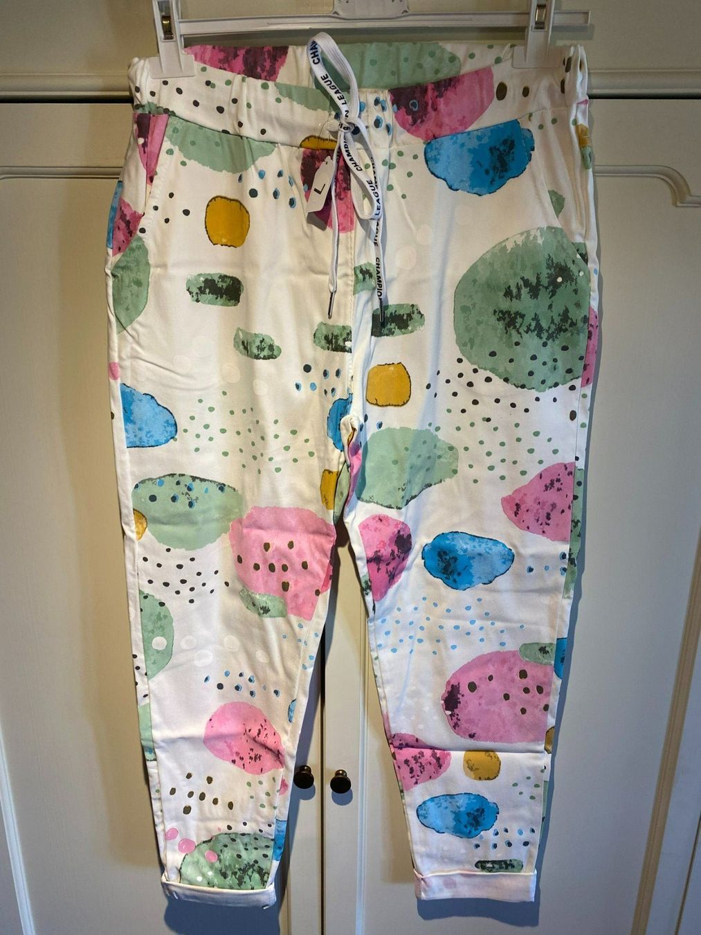 Pantaloni: LEICHTE SOMMER HOSE-BUNT – Nuovo e nell'imballaggio originale da Meienried venduto da ManuelaBoutique 1