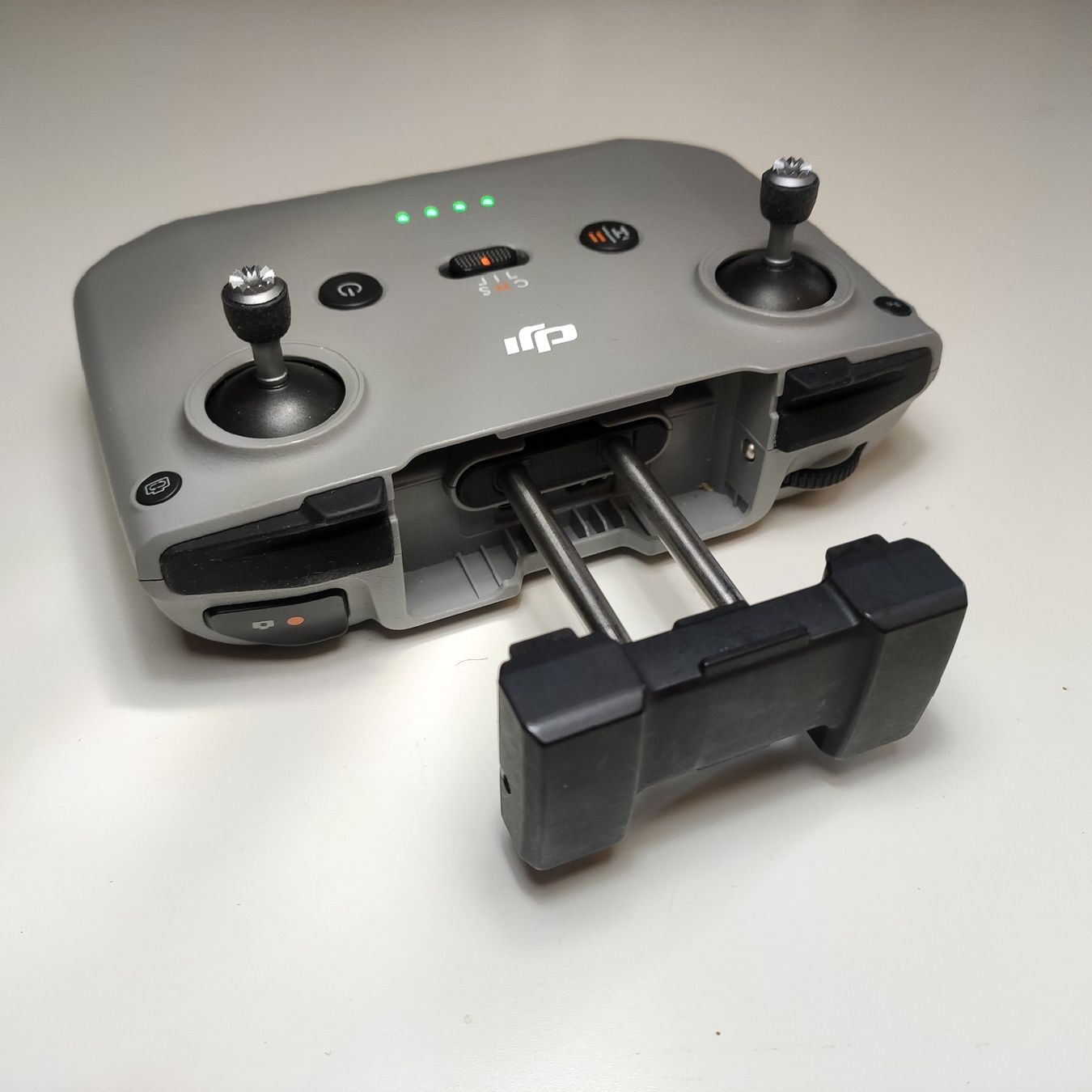 DJI Modellismo RC: DJI Controller RC-N3 (wie NEU/Original!) – Nuovo (secondo la descrizione) da Zürich venduto da Biedermann23 3