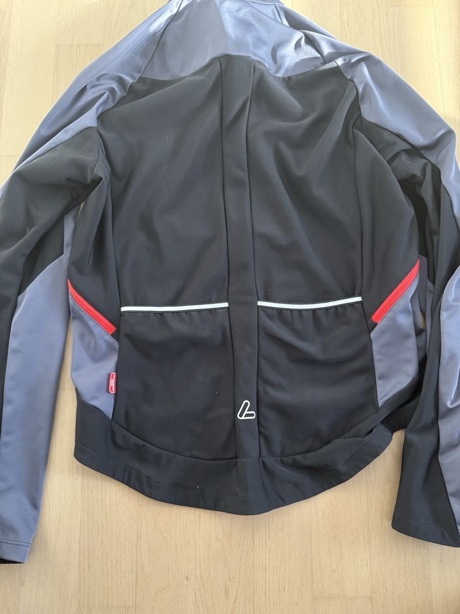 Löffler Giacche: Löffler Winter Velo Jacke – Usato da Chur venduto da Iceboozer