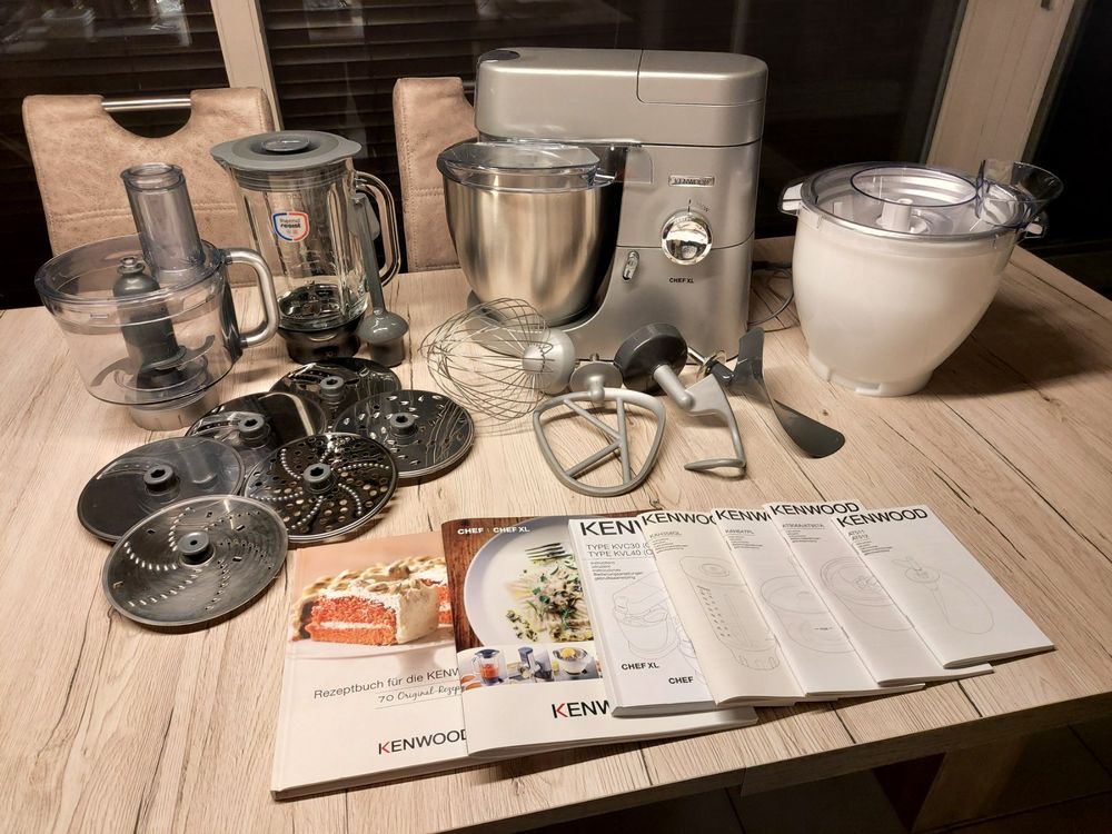 Kenwood Chef XL mit viel Zubehör | Kaufen auf Ricardo