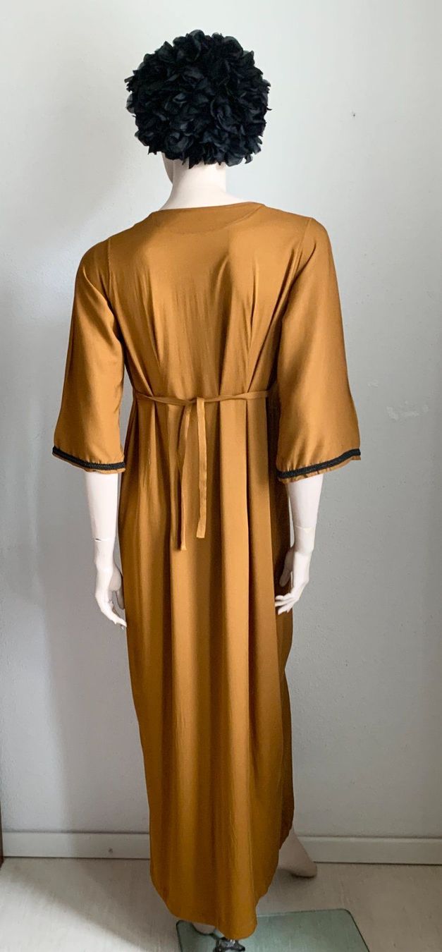 Tuniche: Langes Vintage Kleid/Tunika in Ockerfarbe – Usato da Kloten venduto da Nephty 8