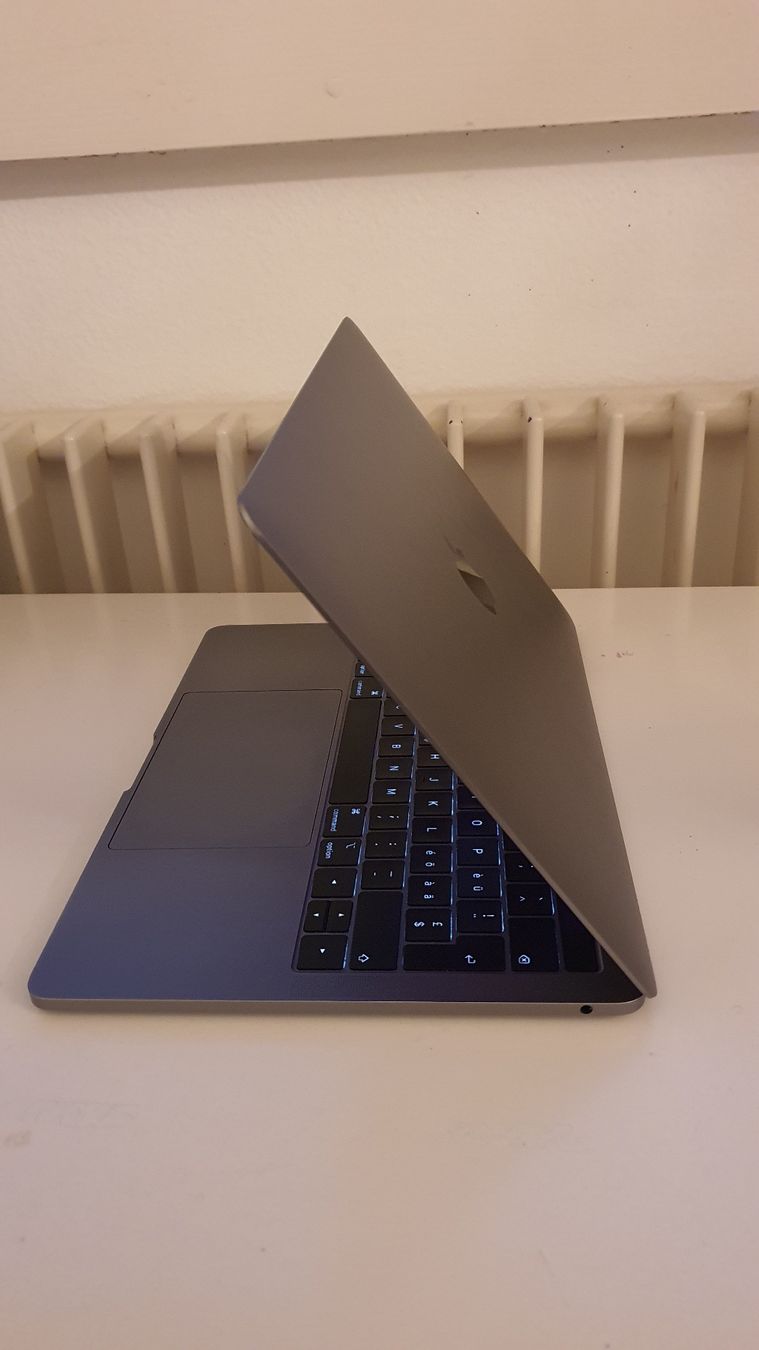 Apple Notebook: MacBook Pro 2019, 13'' DEFEKT – Difettoso da Luzern venduto da anj_7kxq