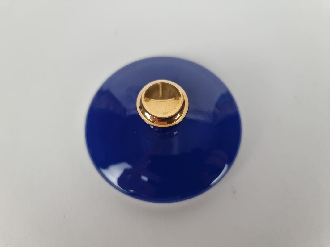 Services de table: Porzellandose mit Deckel – D'occasion à Urtenen-Schönbühl par Restwert_Schoenbuehl 5