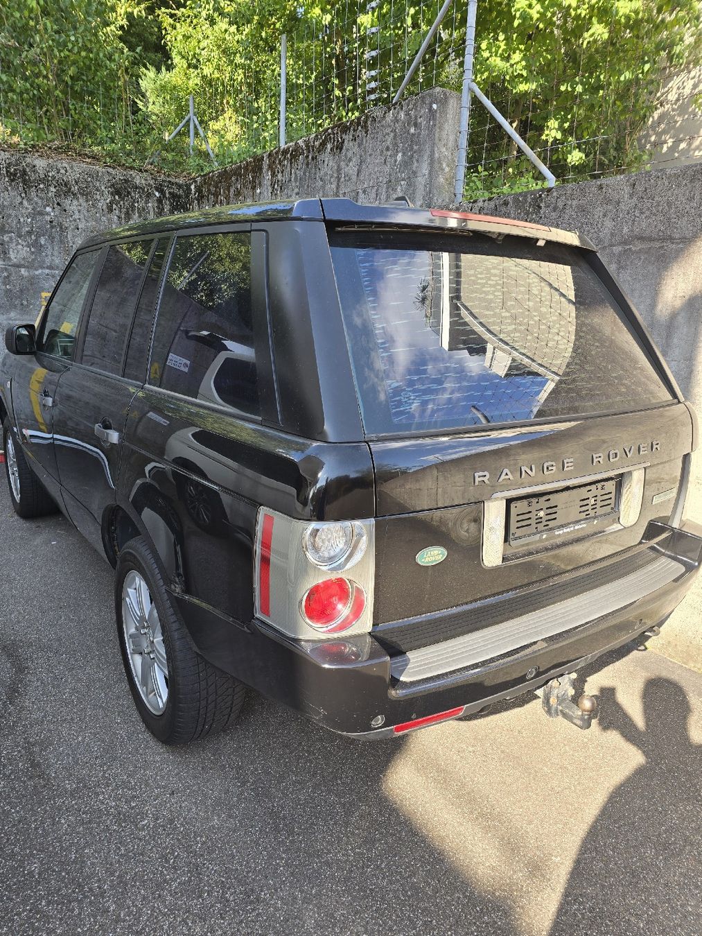 Land Rover Autos: Range Rover L322 Schwarz 239994 km 3.0TD – Gebraucht aus Opfikon von Rentinglatt 1
