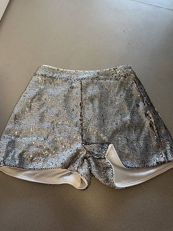 Pailletten Shorts Silber Grösse 36 neu mit Etikette