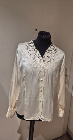 Seiden Bluse Damen creme Grösse 40 Spitze Stickerei