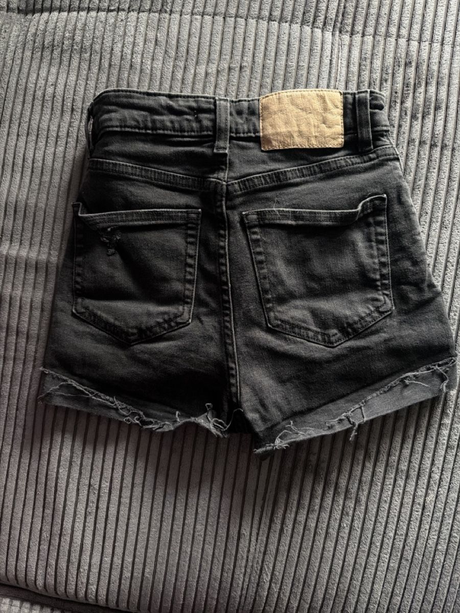 Jeans: Shorts in Grösse 34 gut erhalten – Usato da Wahlen b. Laufen venduto da Salome7 1