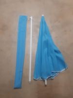 Parasol bleu environ 160cm de diamètre