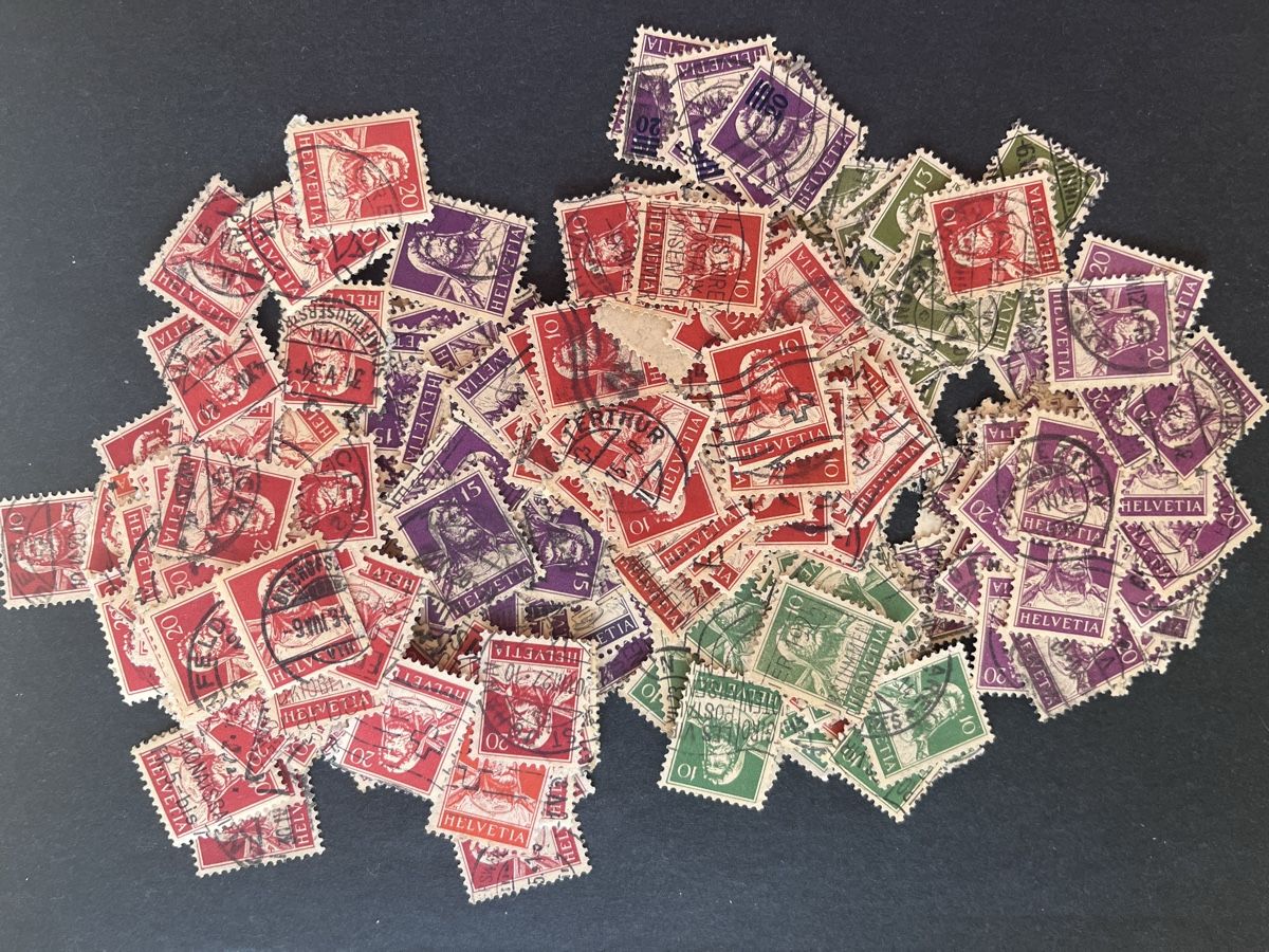 Tutti i francobolli: LOT Timbres Buste de Tell – Usato da Sottens venduto da thigroux