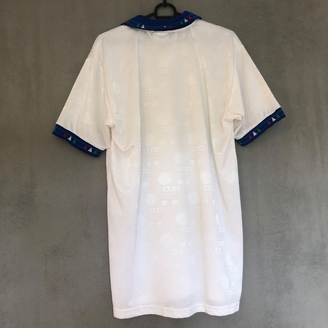 Nike Canottiere & Pantaloni: Italia Maglia Diadora 1994 – Usato da Winterthur venduto da LaBodega 7