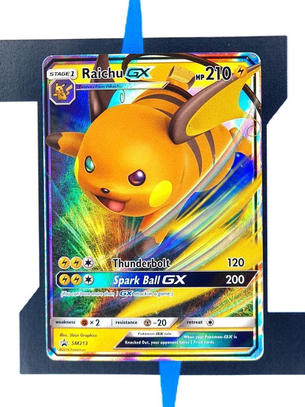 Pokémon Carte collezionabili: Raichu GX SM213 EN NM – Usato da Basel venduto da Zadoys